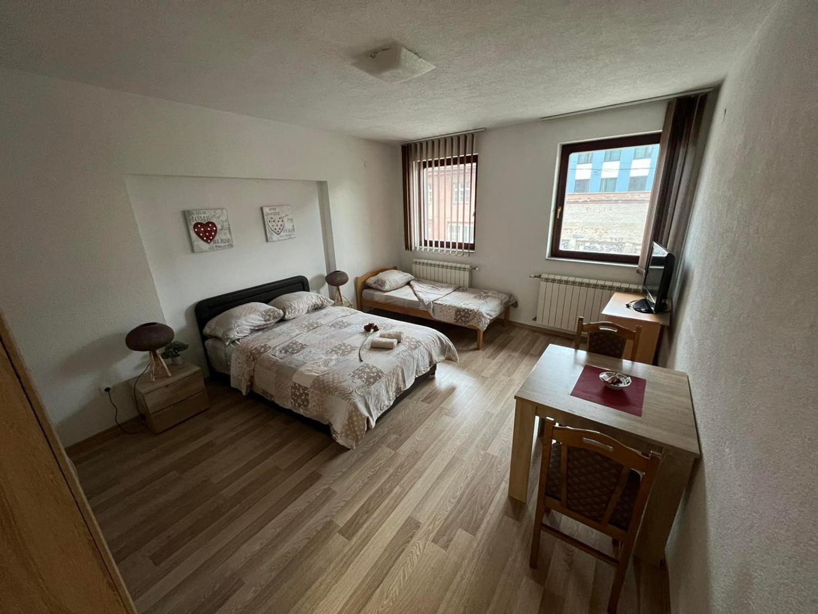 Stari Grad Hotel Doboj Exterior photo